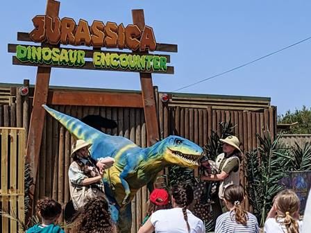 Dinosaur show at Blackgang Chine