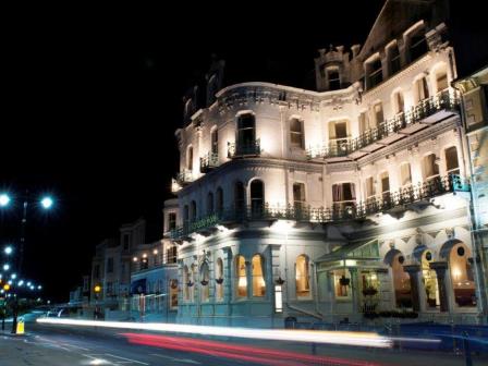 Royal Esplanade Hotel in Ryde at night