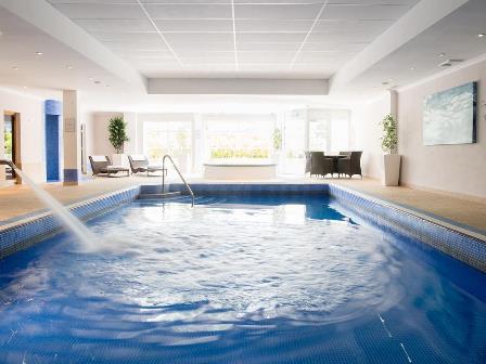 Indoor swimming pool at Lakeside Park Hotel and Spa