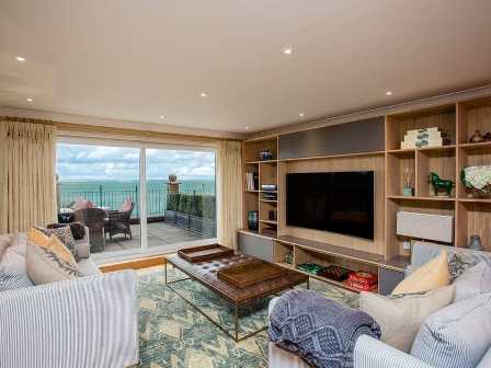 A flat with a view in Cowes