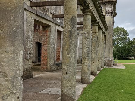 Pillars at appuldurcombe manor
