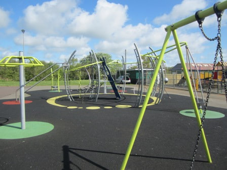 Sandham Gardens playground green section